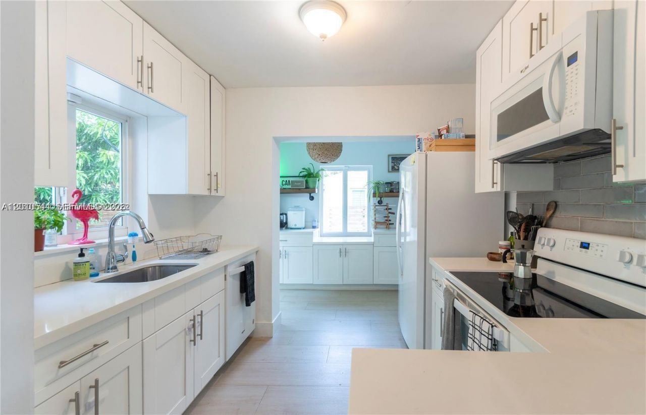 202 NW 92nd St, Miami Shores, FL 33150 Photo
