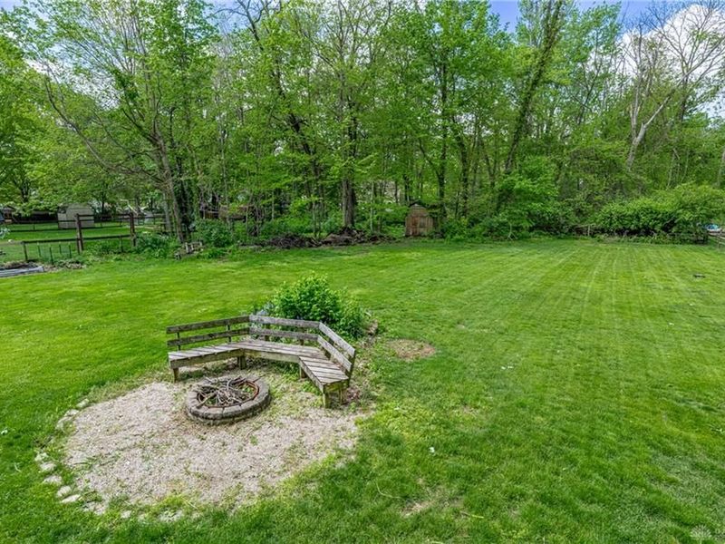 4295 Fowler Drive, Bellbrook, OH 45305 Photo 24