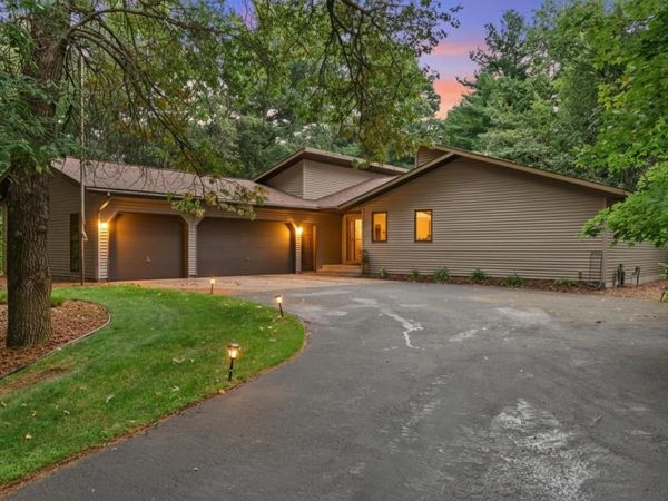 313 WOODLAND DRIVE, Stevens Point, WI 54482