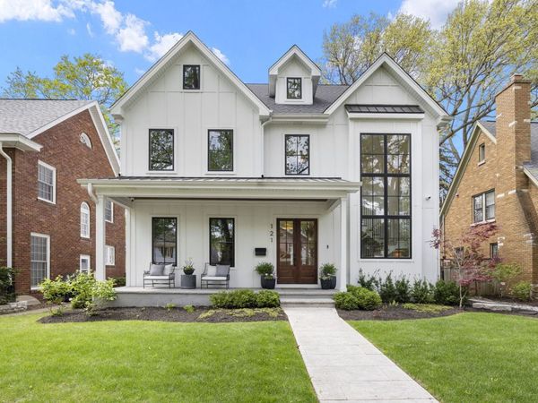 121 N Julian Street , Naperville, IL 60540