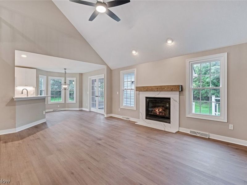 90 Lake Pointe Circle, Canfield, OH 44406 Photo 12