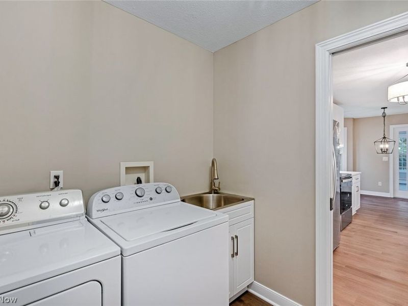 90 Lake Pointe Circle, Canfield, OH 44406 Photo 23