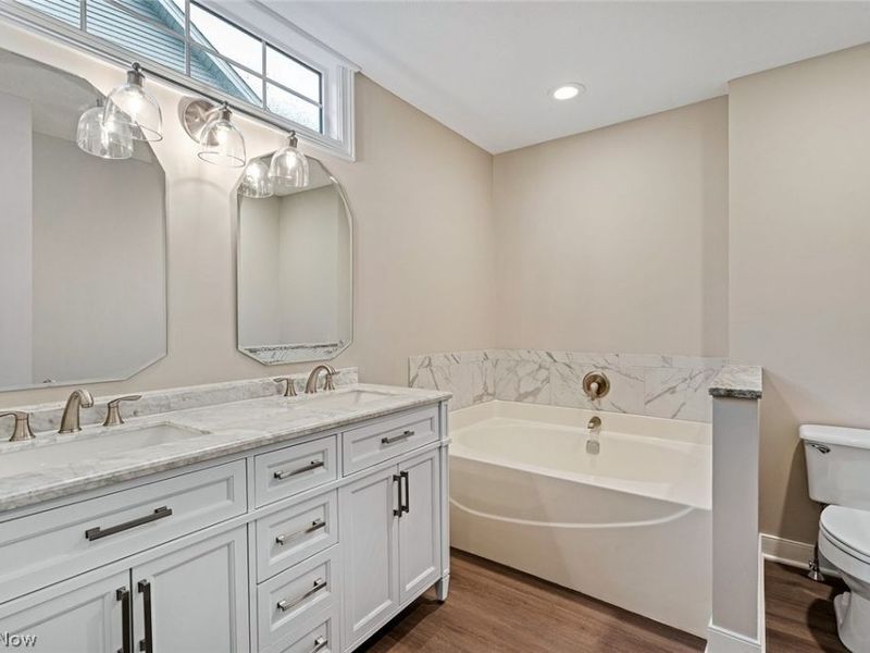 90 Lake Pointe Circle, Canfield, OH 44406 Photo 27