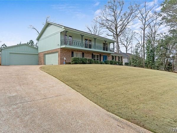 4625 White Dogwood Lane, Northport, AL 35473