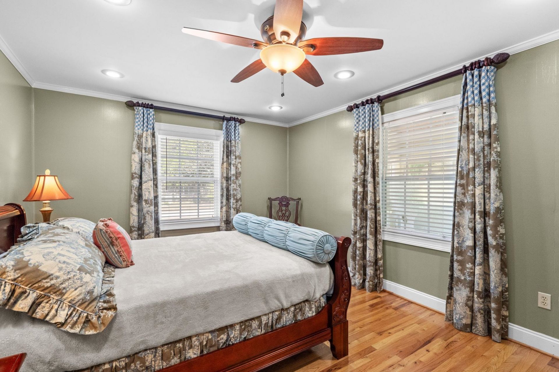 379 Bragdon Ave. Photo 17