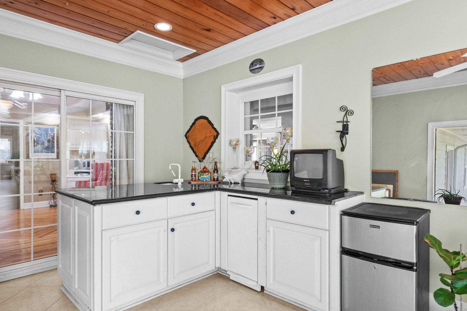 379 Bragdon Ave. Photo 24