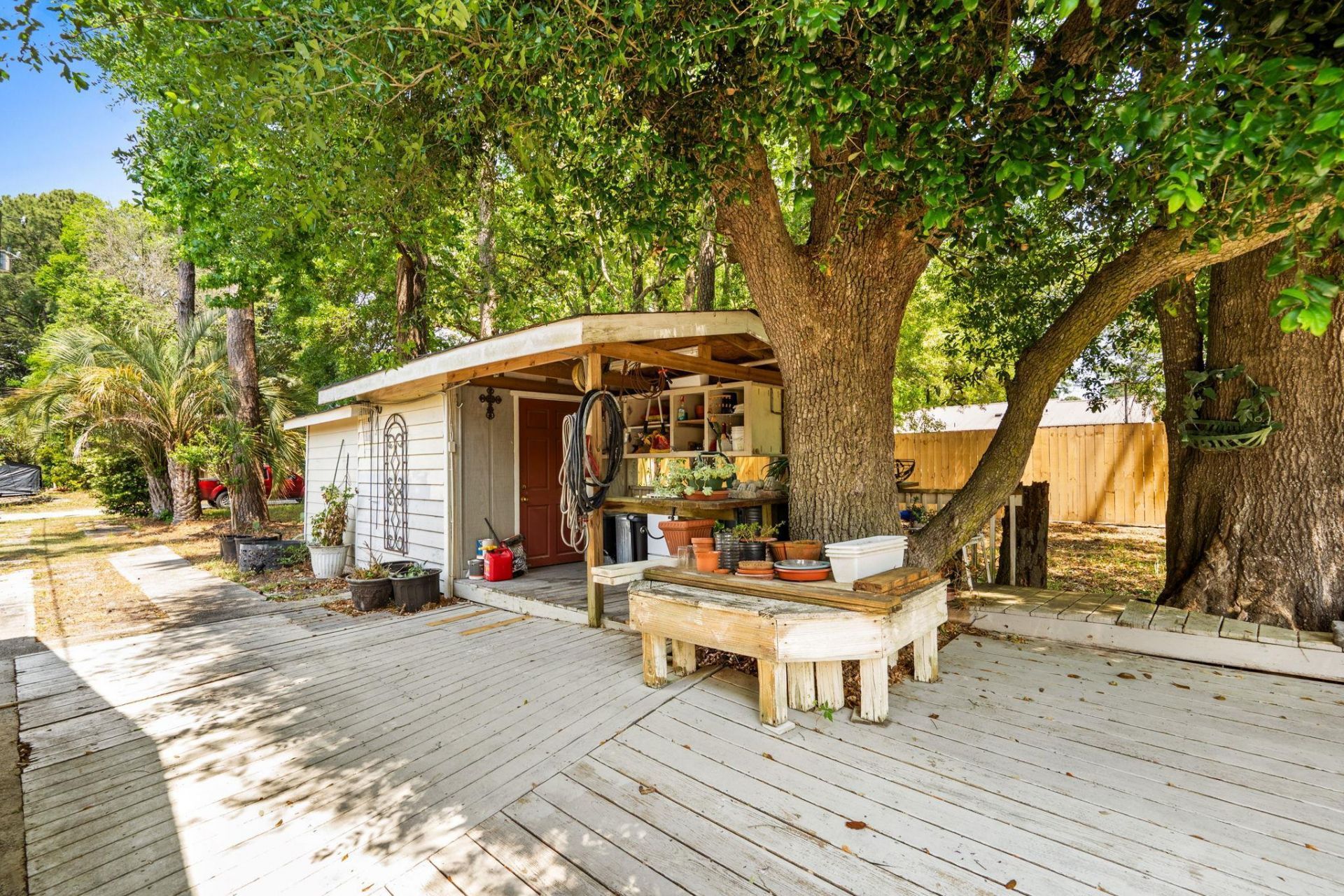 379 Bragdon Ave. Photo 33