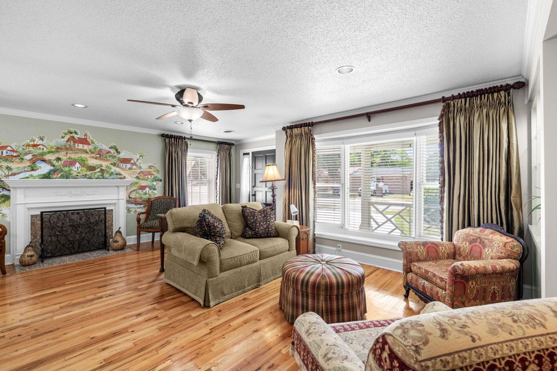 379 Bragdon Ave. Photo 5