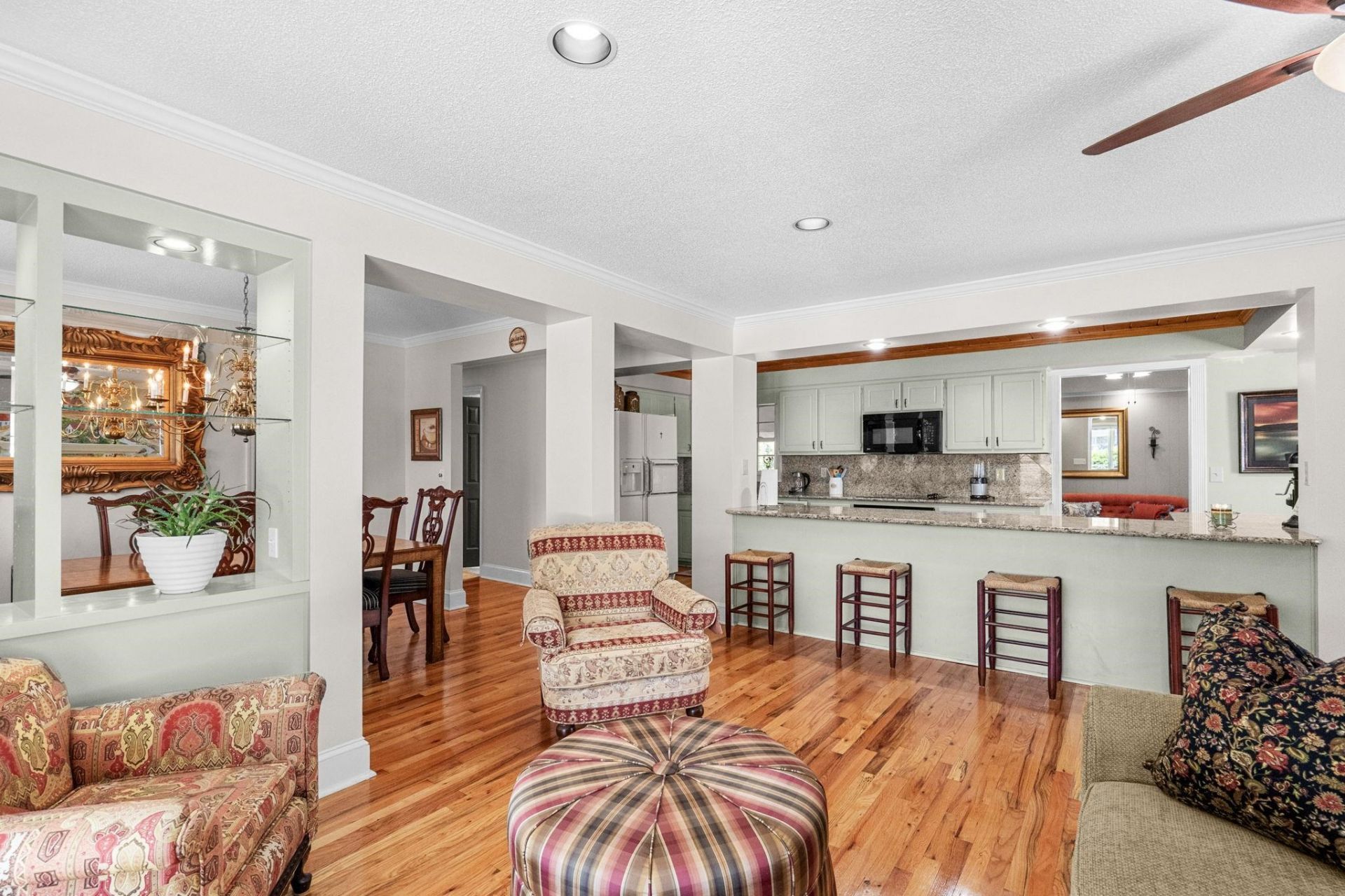 379 Bragdon Ave. Photo 6