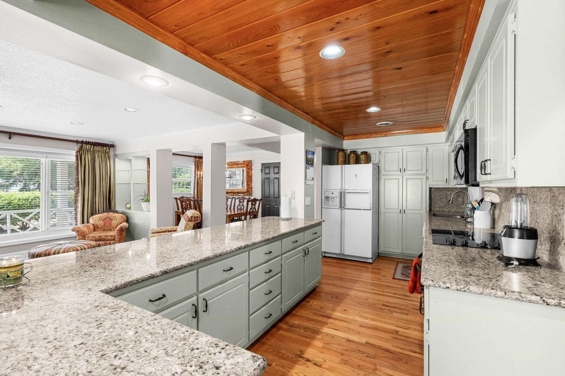 379 Bragdon Ave. Photo 9