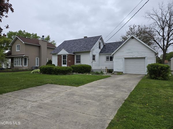 420 N Brunell Street , Wauseon, OH 43567