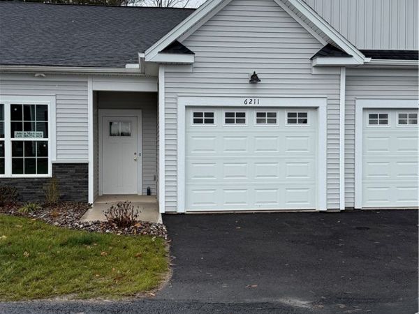 6211 Blossom Ridge , Ontario, NY 14519