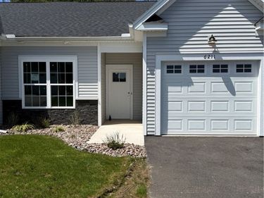 6211 Blossom Ridge, Ontario, NY 14519