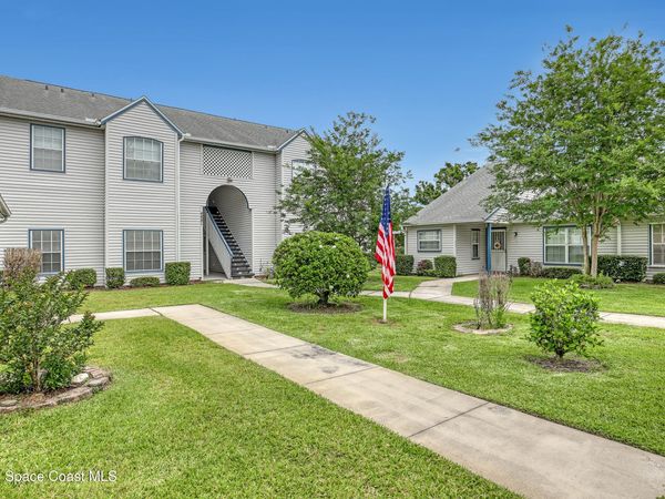 4881 Lake Waterford Way W, Unit 3-208, Melbourne, FL 32901