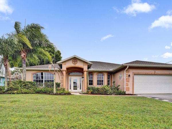 5825 NW Zenith Drive, Port St. Lucie, FL 34986