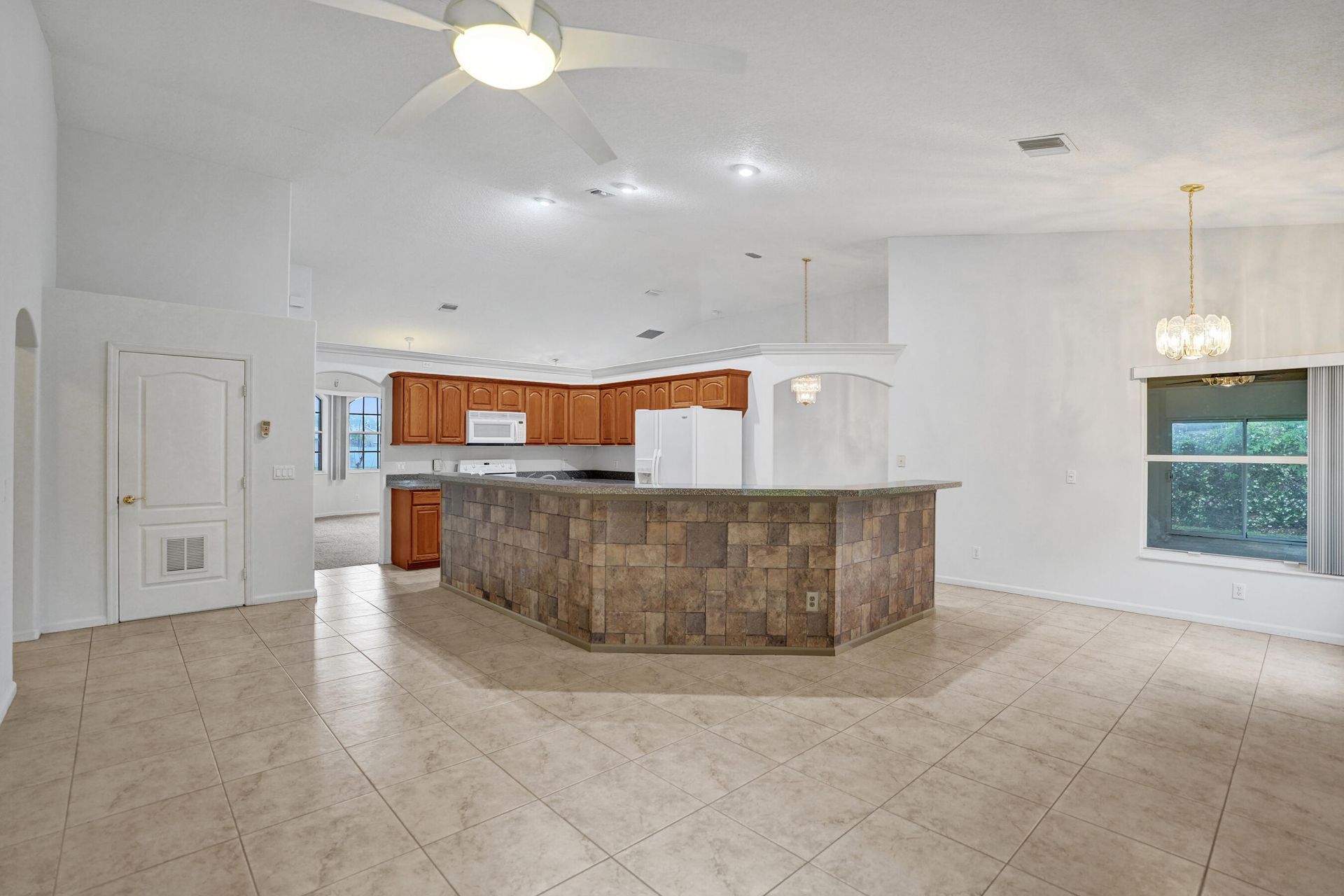 5825 NW Zenith Drive, Port Saint Lucie, FL 34986 Photo