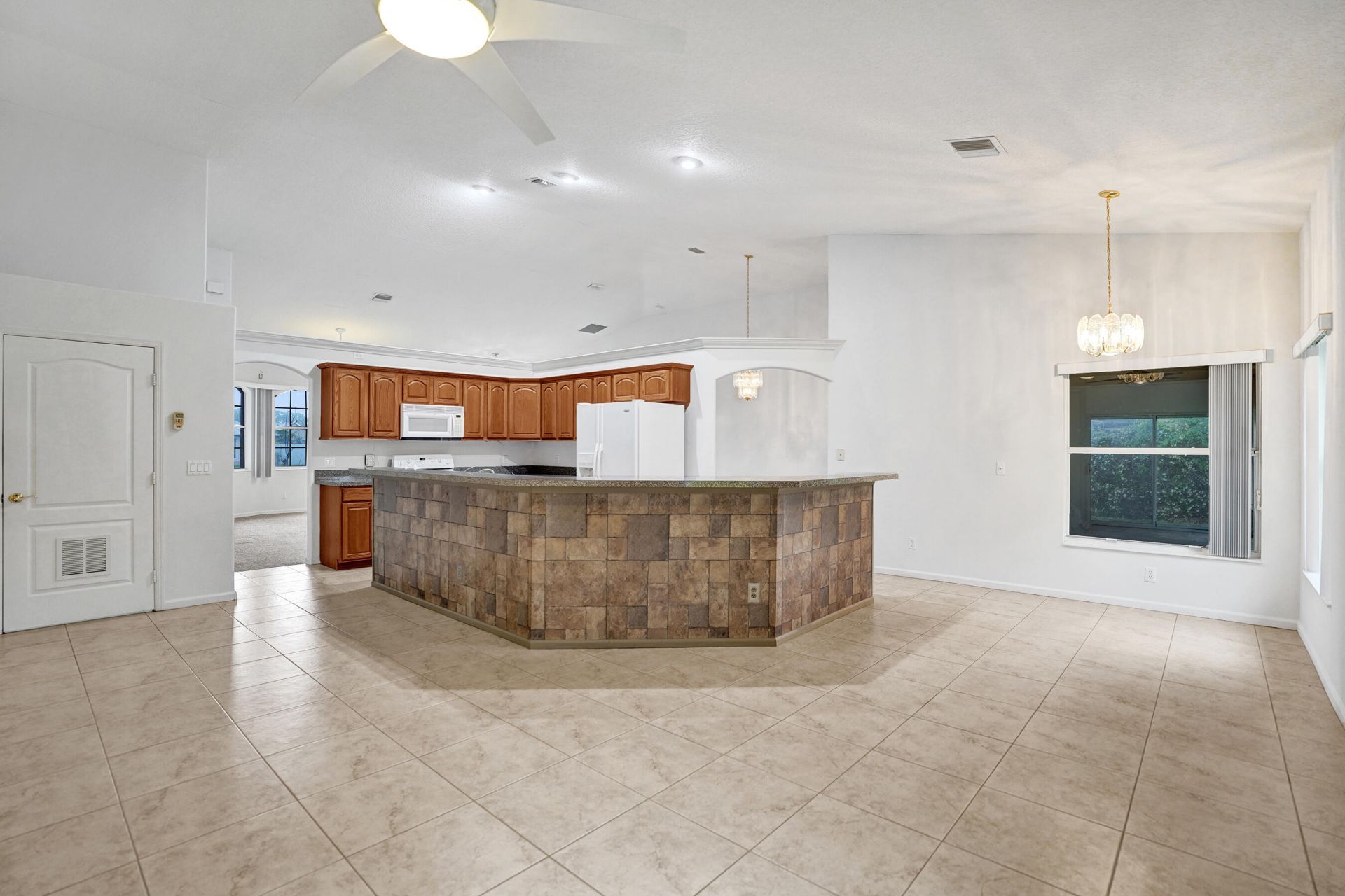 5825 NW Zenith Drive, Port Saint Lucie, FL 34986 Photo