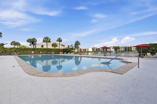 1111 Green Pine Boulevard, Unit G2, West Palm Beach, FL 33409 Photo