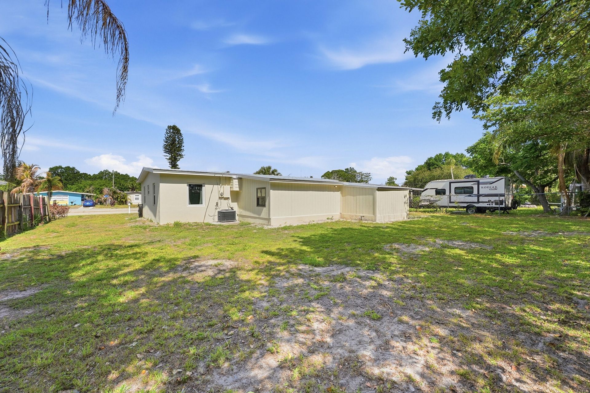 215 SE Airoso Boulevard, Port Saint Lucie, FL 34983 Photo