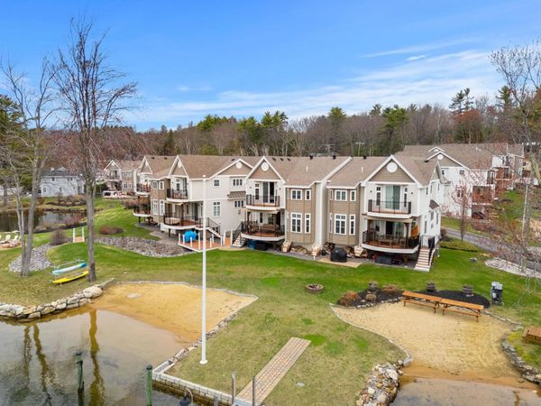 21 Island Drive, Unit 10 Drive, Laconia, NH 03247