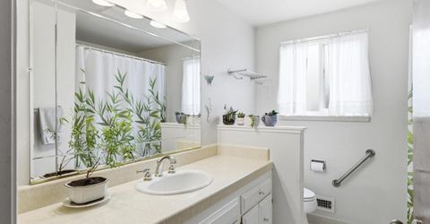 2747 Bradshaw, Sacramento, CA 95827 Photo