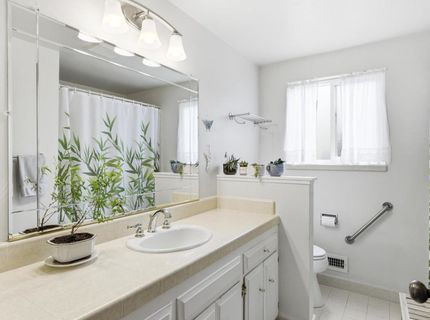 2747 Bradshaw, Sacramento, CA 95827 Photo