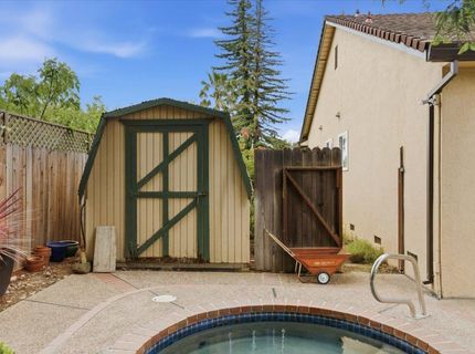 2747 Bradshaw, Sacramento, CA 95827 Photo