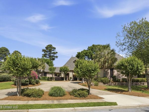 137 Peninsula Drive, Brandon, MS 39047