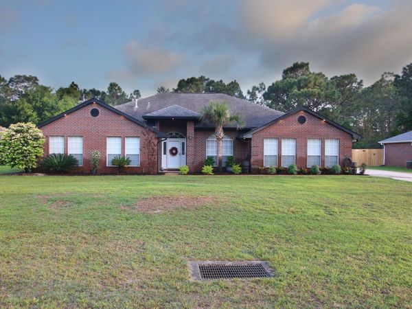 7255 Australian Street, Navarre, FL 32566