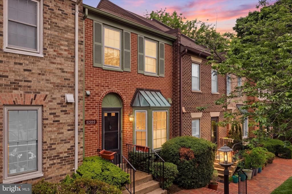 6705 Washington Boulevard, Unit D, Arlington, VA 22205 Main Photo