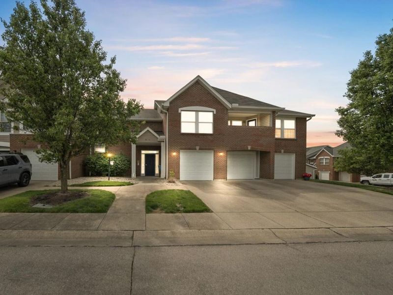 112 Parkside Drive, Florence, KY 41042 Photo 1