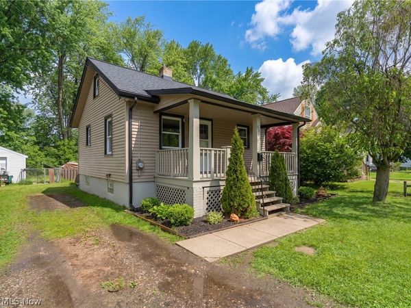 557 Washington Avenue, Barberton, OH 44203