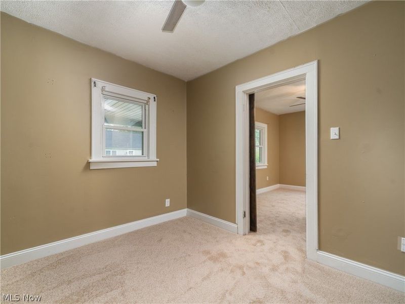 557 Washington Avenue, Barberton, OH 44203 Photo 7