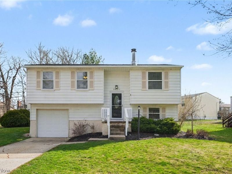 3671 Windjammer Cove, Aurora, OH 44202 Photo 2