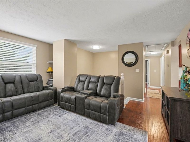 3671 Windjammer Cove, Aurora, OH 44202 Photo 4