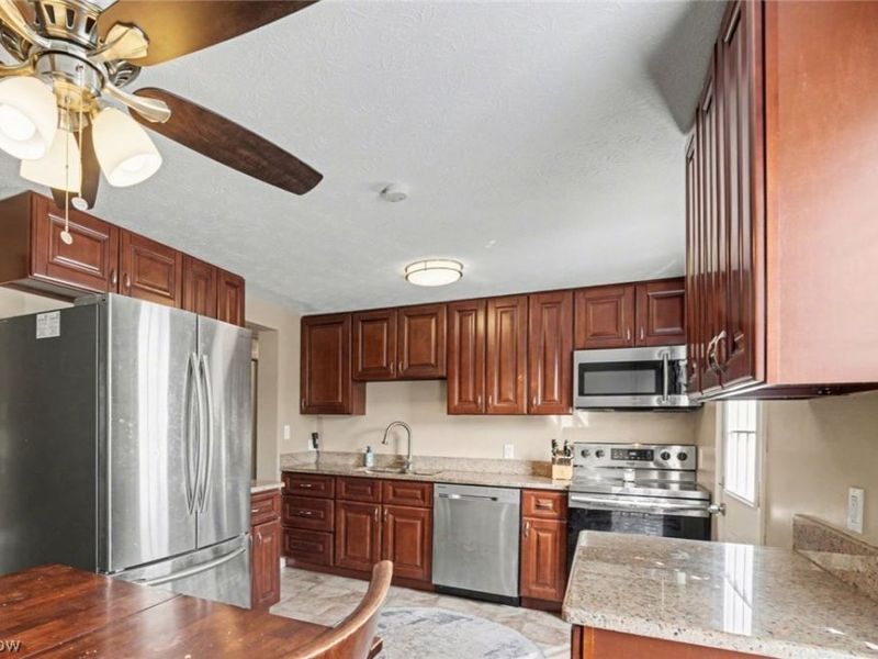 3671 Windjammer Cove, Aurora, OH 44202 Photo 6