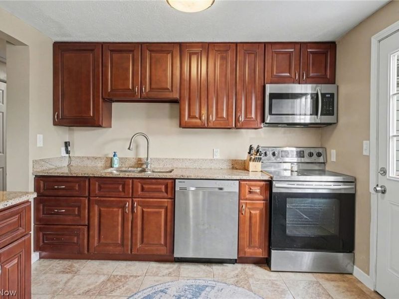 3671 Windjammer Cove, Aurora, OH 44202 Photo 7