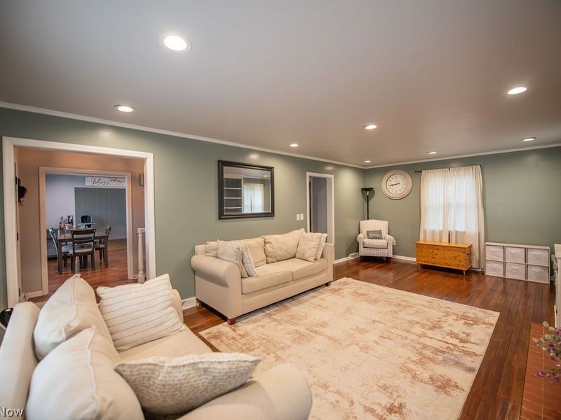 827 E 5th Street, Dover, OH 44622 Photo 11
