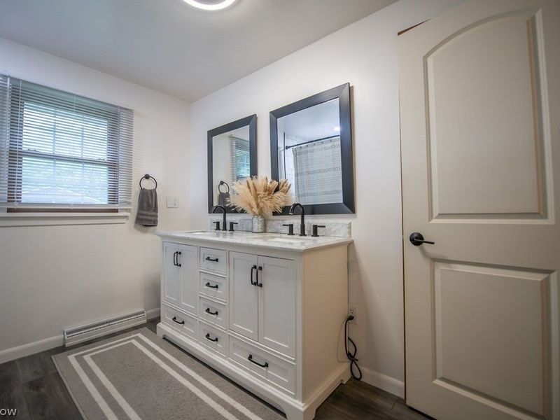 827 E 5th Street, Dover, OH 44622 Photo 26