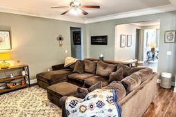 914 Taramore Lane photo 4