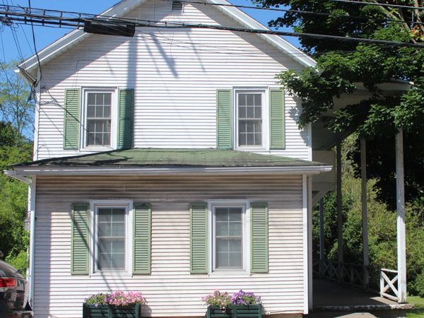 105 College Avenue, Factoryville, PA 18419