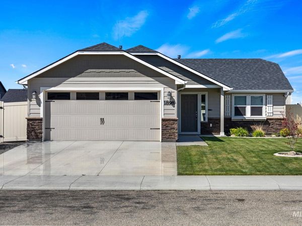 1898 E Cave Falls St, Kuna, ID 83634
