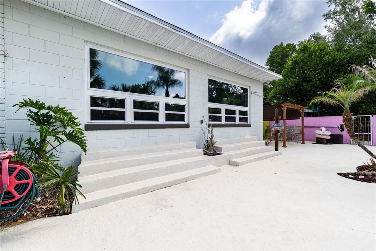 210 Donna Street, Tavares, FL 32778 Photo