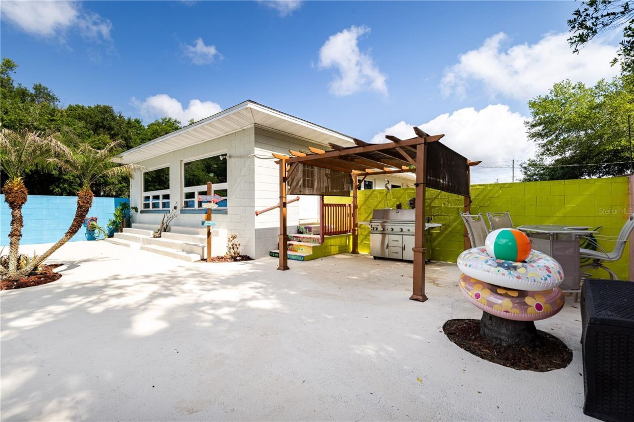 210 Donna Street, Tavares, FL 32778 Photo
