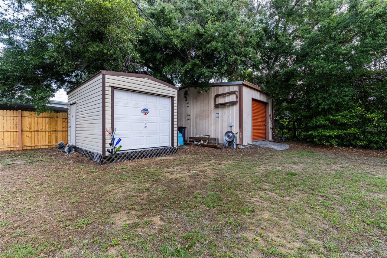 210 Donna Street, Tavares, FL 32778 Photo