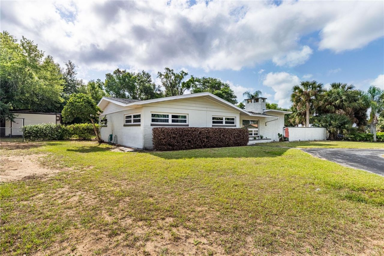 210 Donna Street, Tavares, FL 32778 Photo