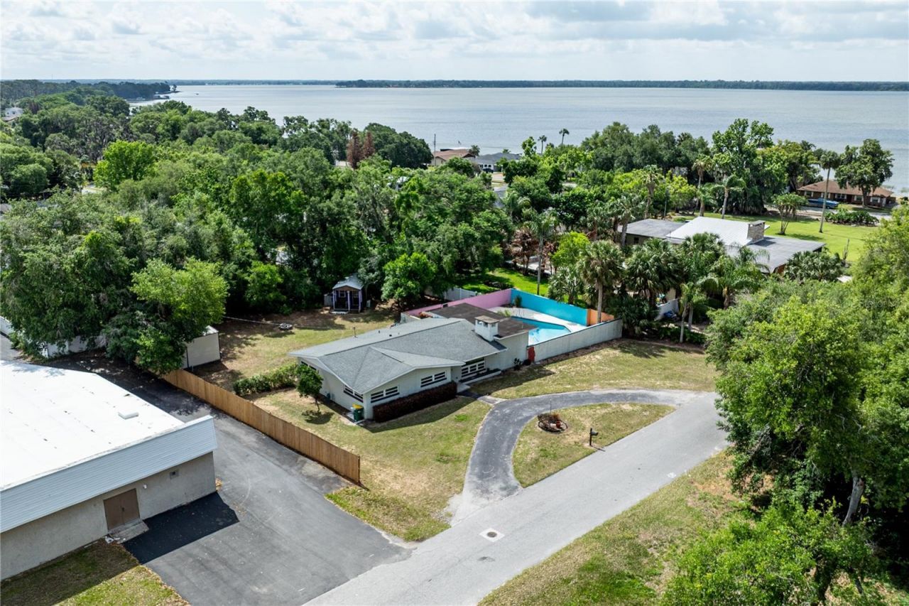 210 Donna Street, Tavares, FL 32778 Photo