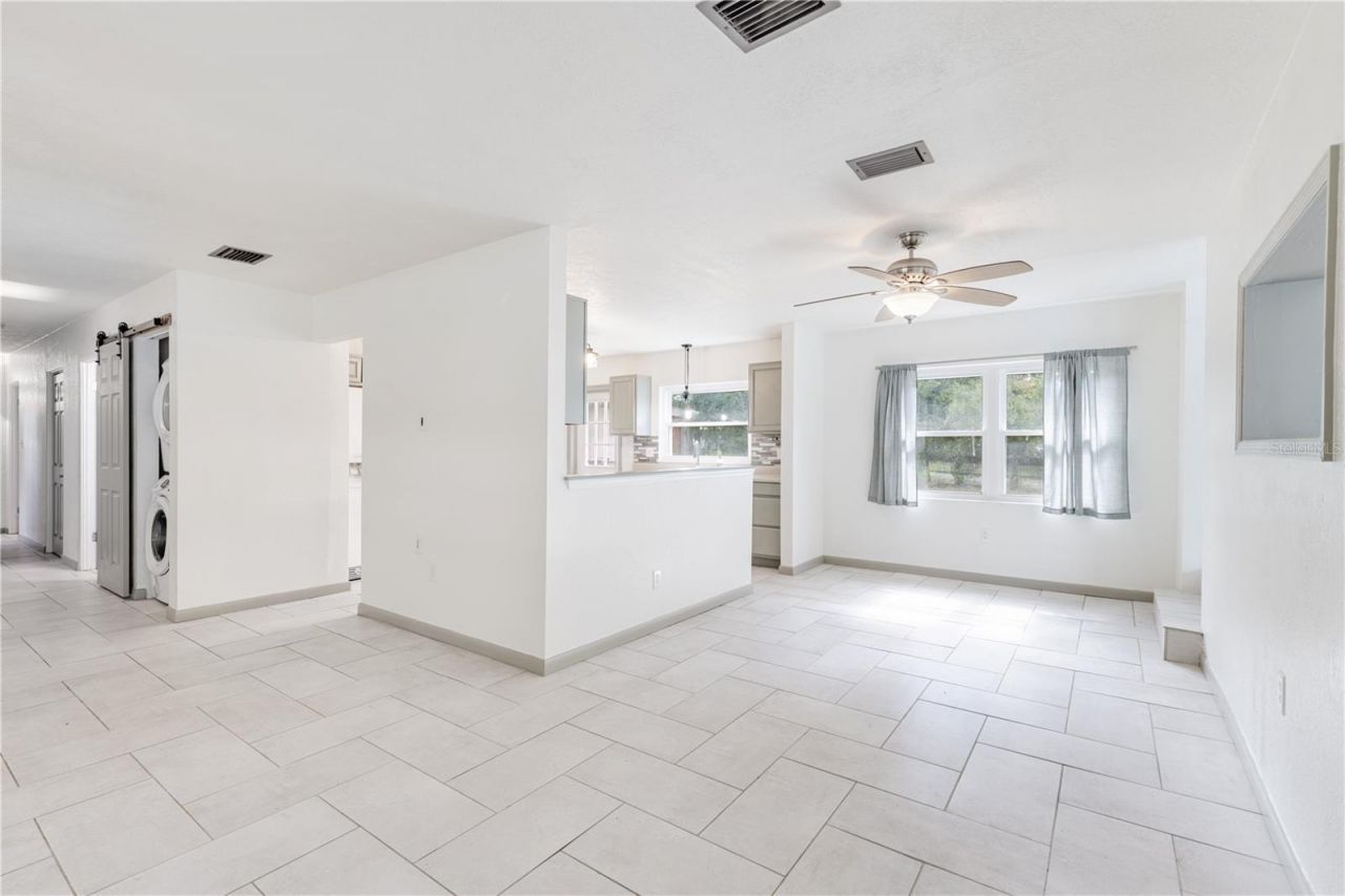 210 Donna Street, Tavares, FL 32778 Photo