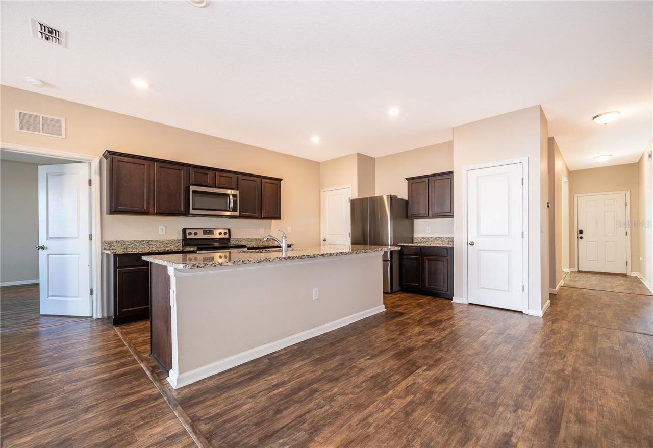 15824 Surfbird Court, Mascotte, FL 34753 Photo