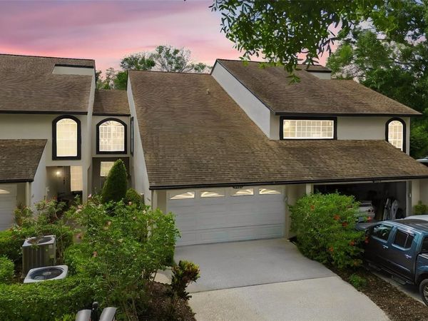 13934 CLUBHOUSE CIRCLE , Unit 8, TAMPA, FL 33618